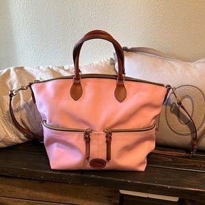 Dooney & Bourke